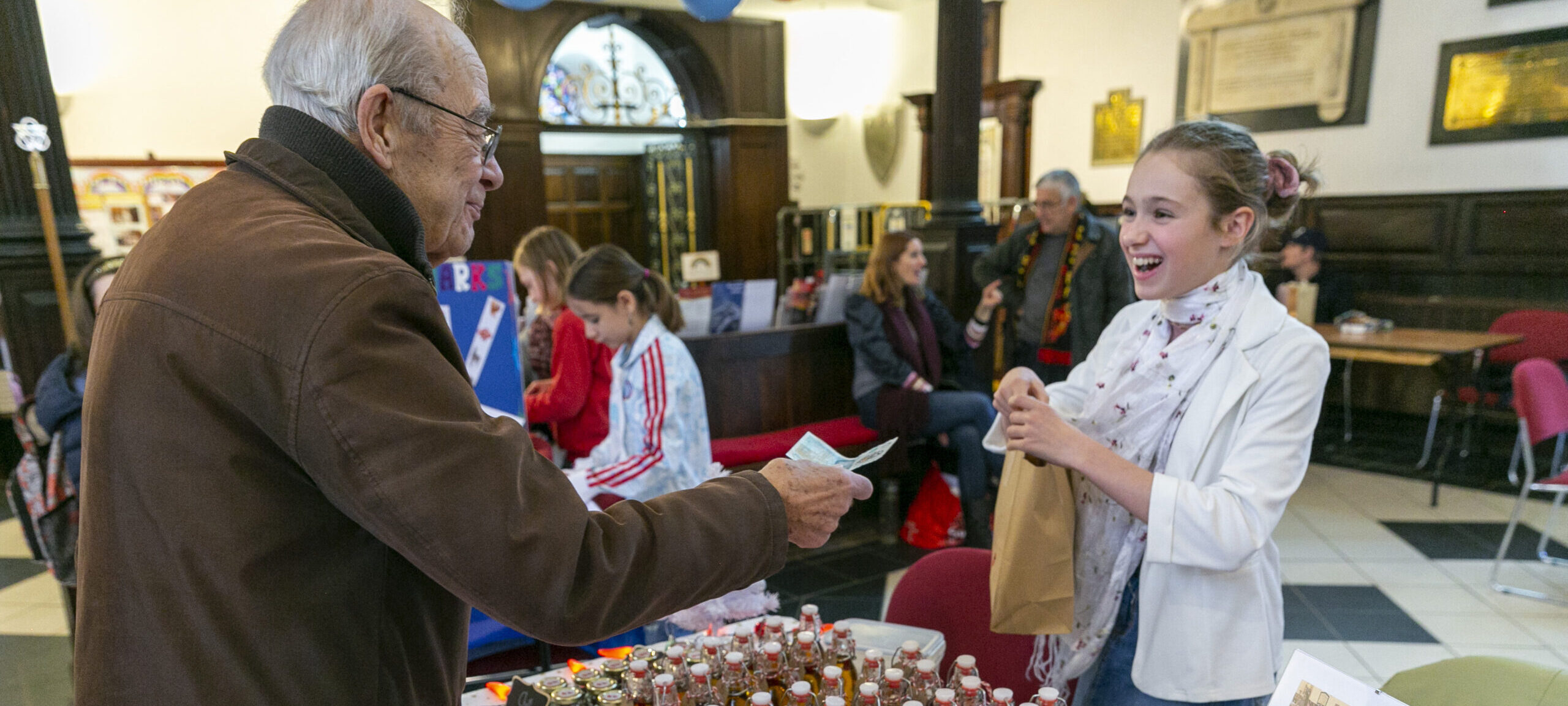 Sponsor header Manon